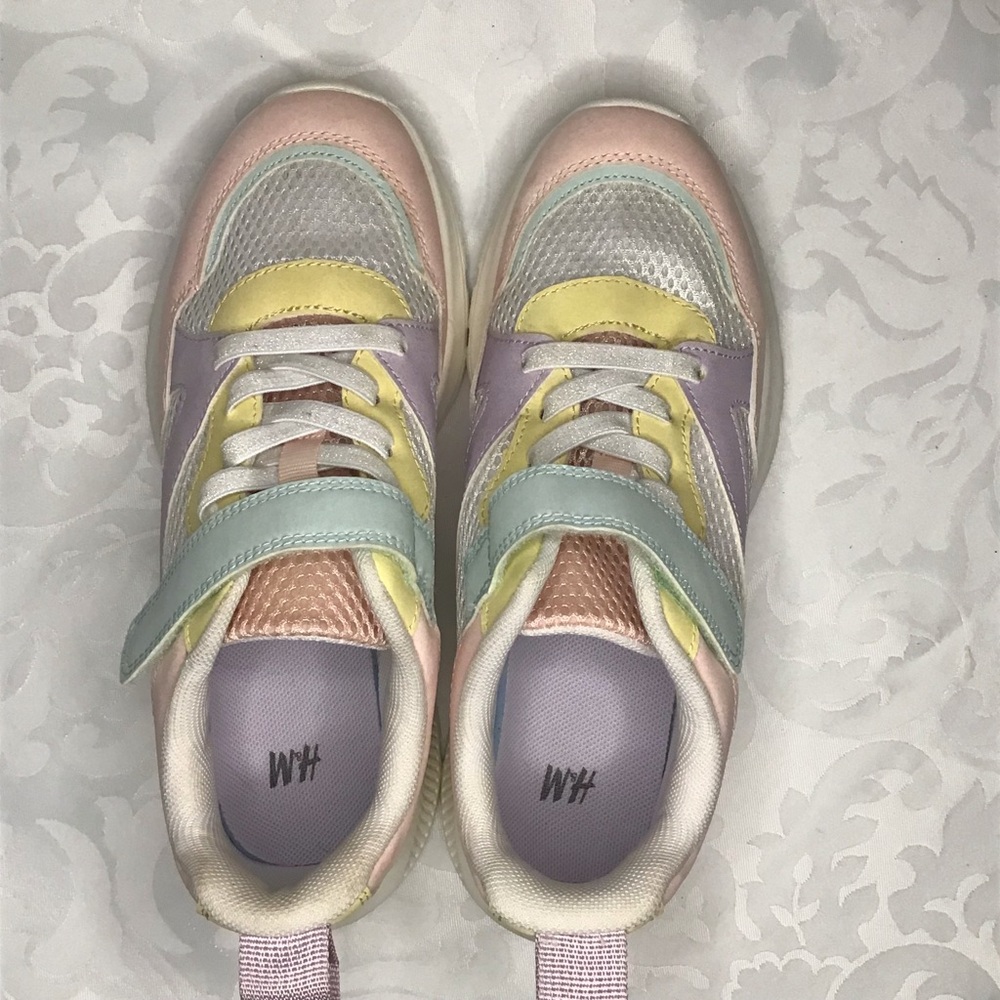 GIRLS H&M SHOES